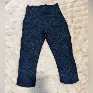 Lululemon Blue & Black Floral Capri Leggings